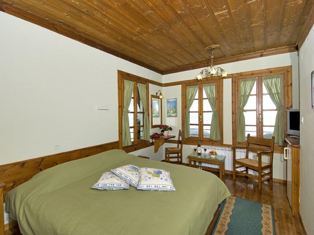 Hotel Stoikos Vyzítsa Zewnętrze zdjęcie